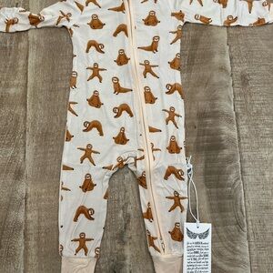 Free Birdees | Yoga Sloths Convertible Footie | 12–18M